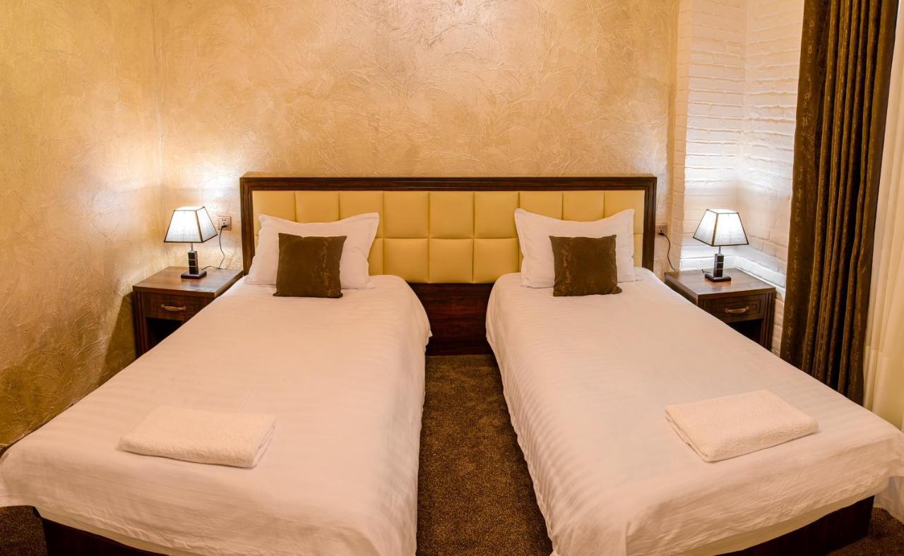Usman Hotel Самарканд Екстериор снимка