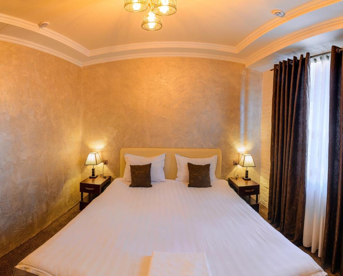 Usman Hotel Самарканд Екстериор снимка