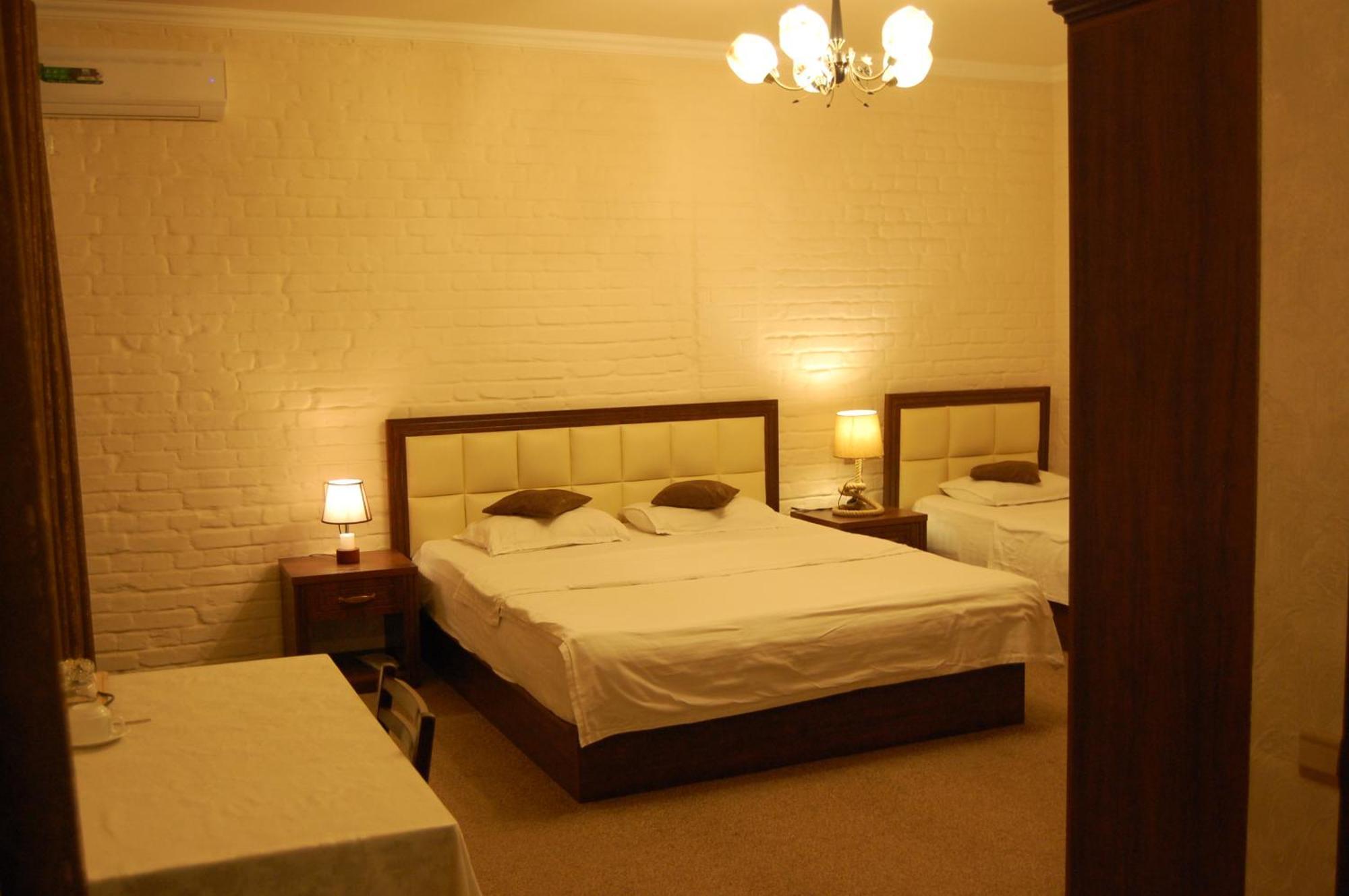 Usman Hotel Самарканд Екстериор снимка