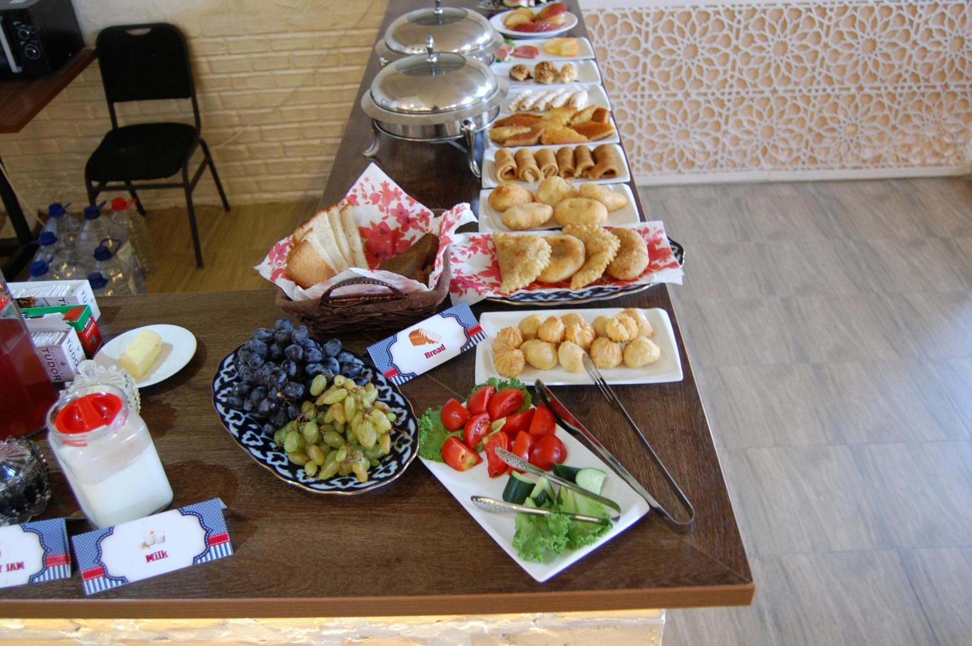 Usman Hotel Самарканд Екстериор снимка