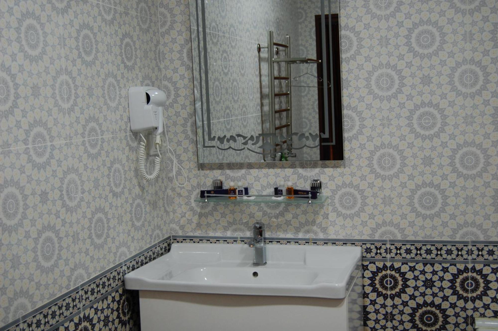 Usman Hotel Самарканд Екстериор снимка